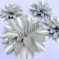 Бумажный цветок "Георгин серебро"